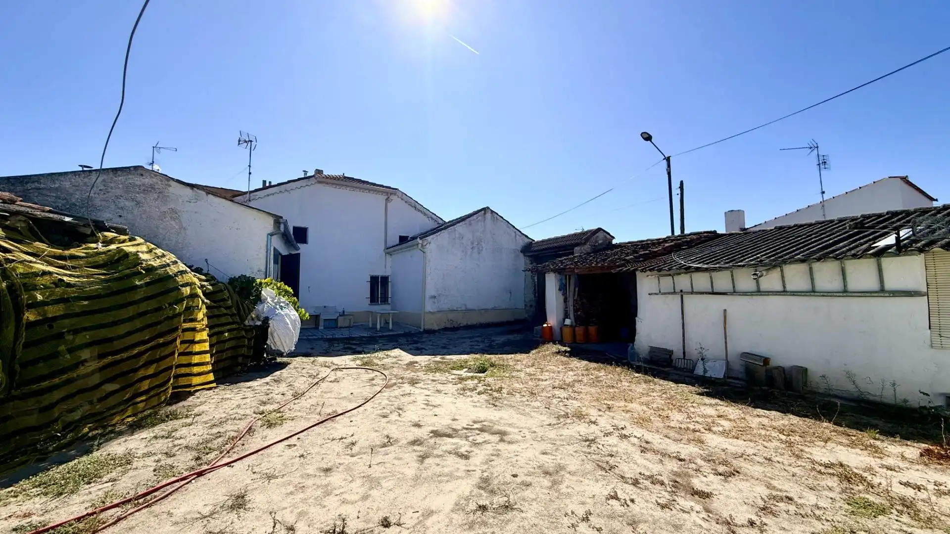 Vista exterior de Casa o chalet en venta en Fresneda de Cuéllar con Calefacción, Jardín privado y Trastero