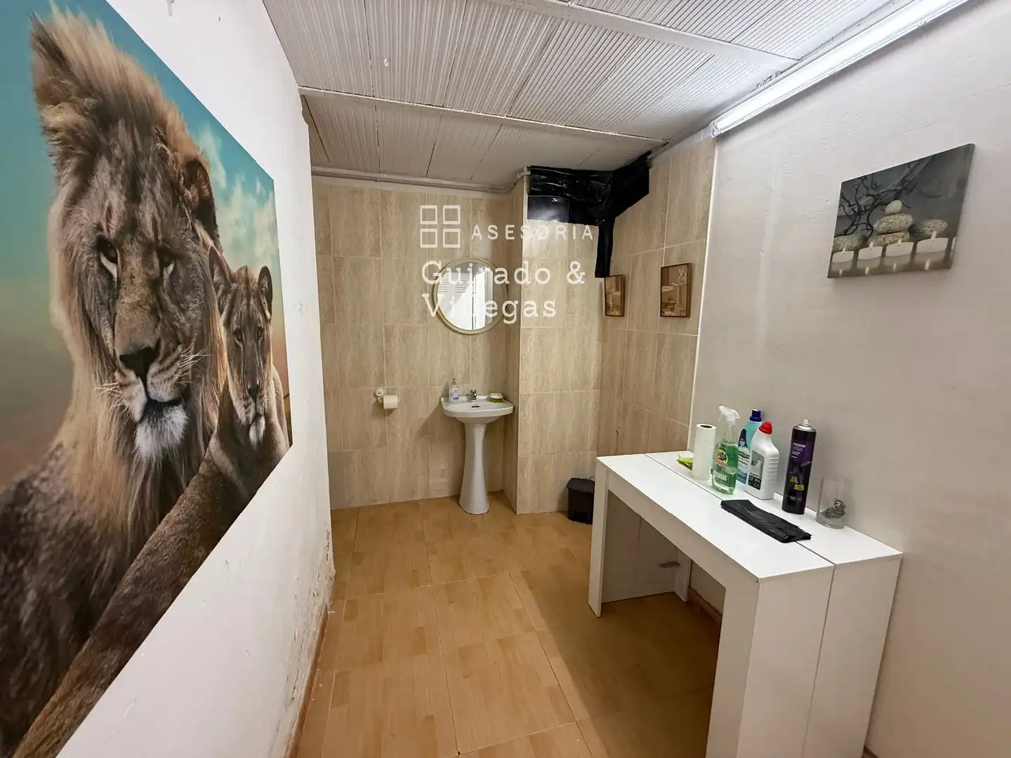 Baño de Local en venta en Barcelona