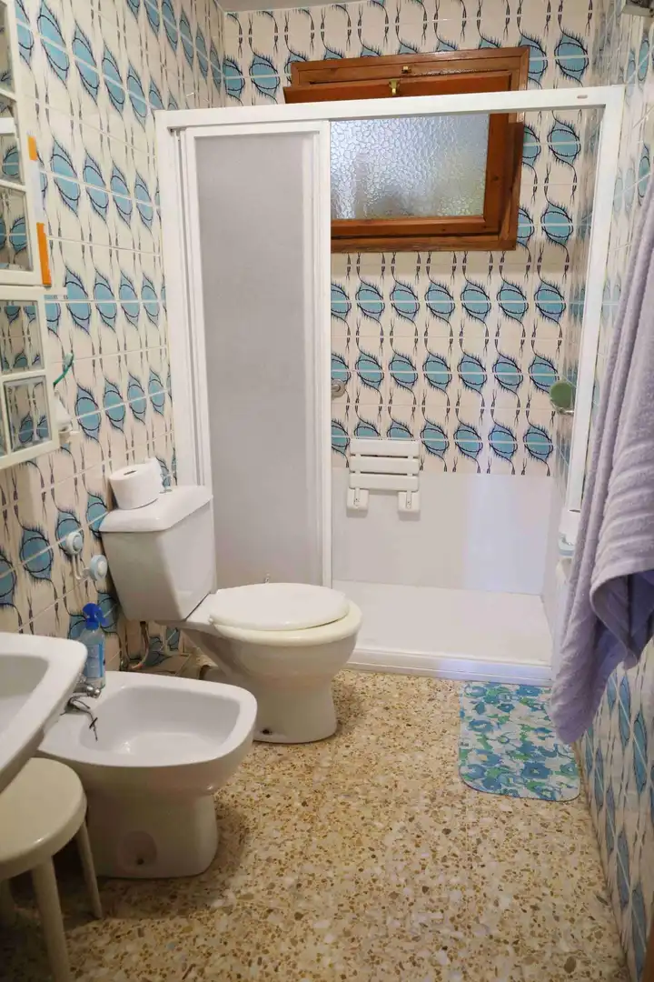 Baño de Piso en venta en Alcañiz con Terraza y Balcón
