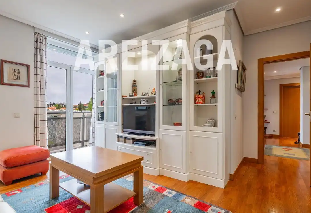 Sala de estar de Piso en venta en Donostia - San Sebastián  con Calefacción, Terraza y Trastero