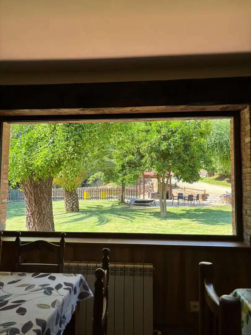 Jardí de Casa o xalet en venda en Candeleda amb Aire condicionat, Calefacció i Jardí privat