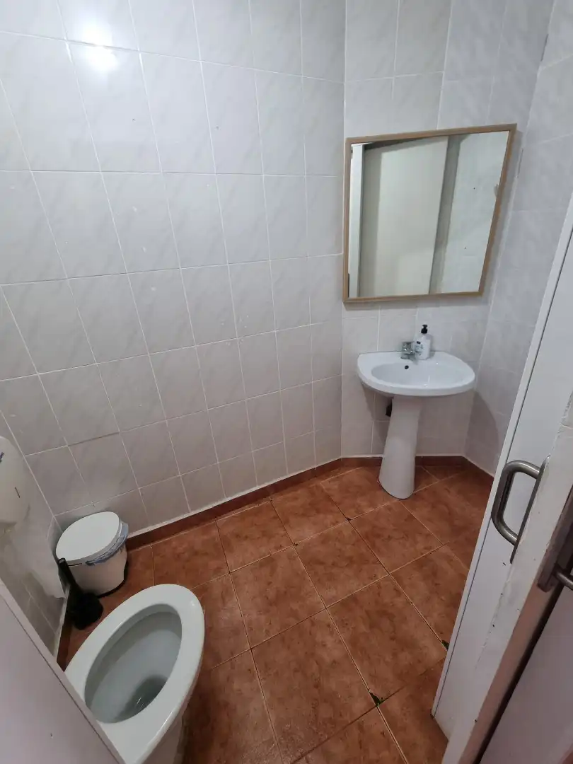 Bathroom of Commercial properties for rent in Valencia  with Furnished