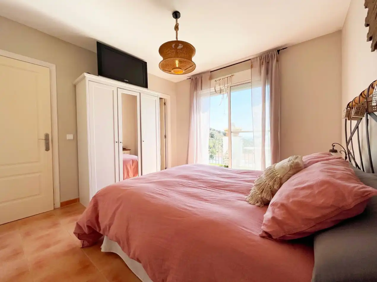 Habitación de Casa adosada en venta en Rincón de la Victoria con Jardín privado, Terraza y Trastero