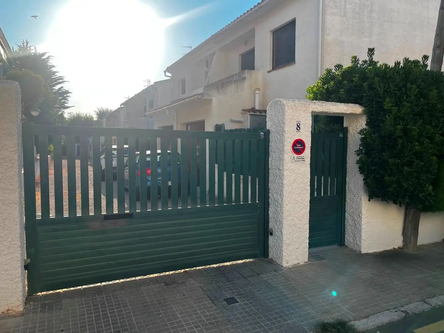 Vista exterior de Casa o chalet en venta en Cubelles con Terraza
