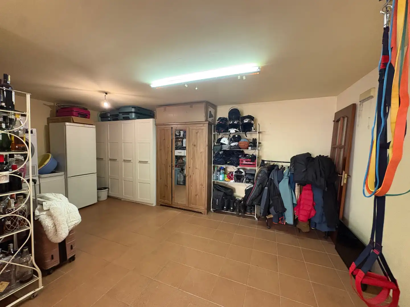 Einfamilien-Reihenhaus zum Verkauf in Carreño mit Heizung, Parkett und Terrasse