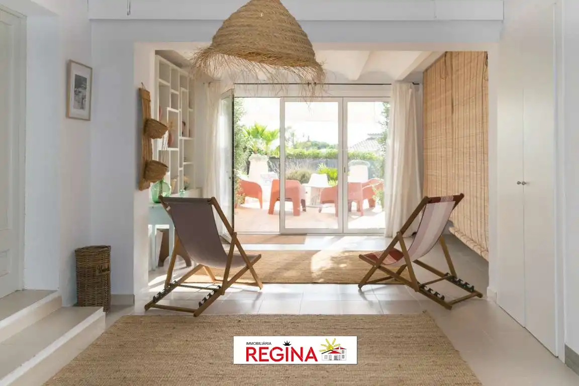 Chalet con piscina en venta en Carrer Pinedes, imagen 11