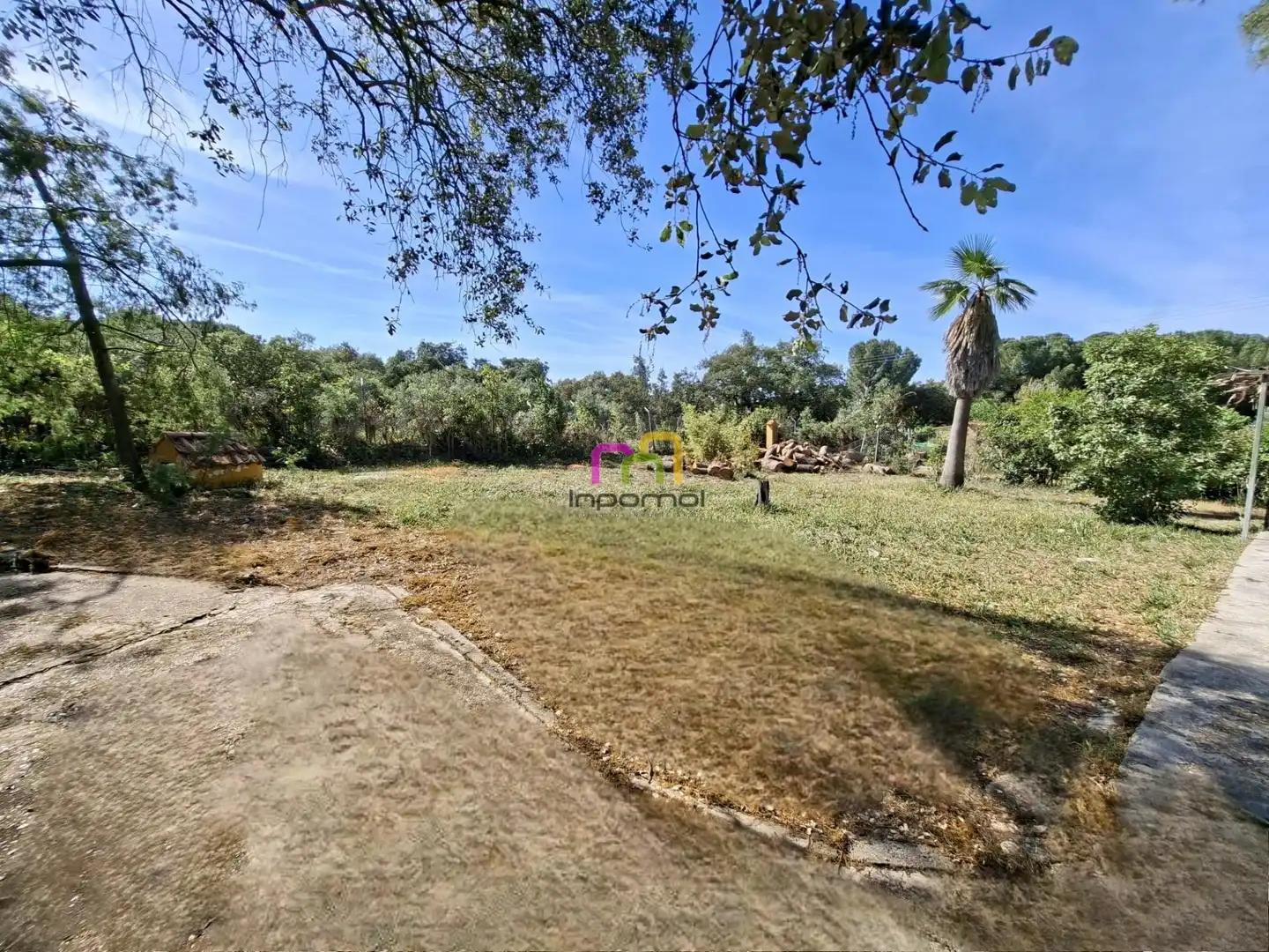 Country house zum Verkauf in Badajoz mit Terrasse, Abstellraum und Schwimmbad