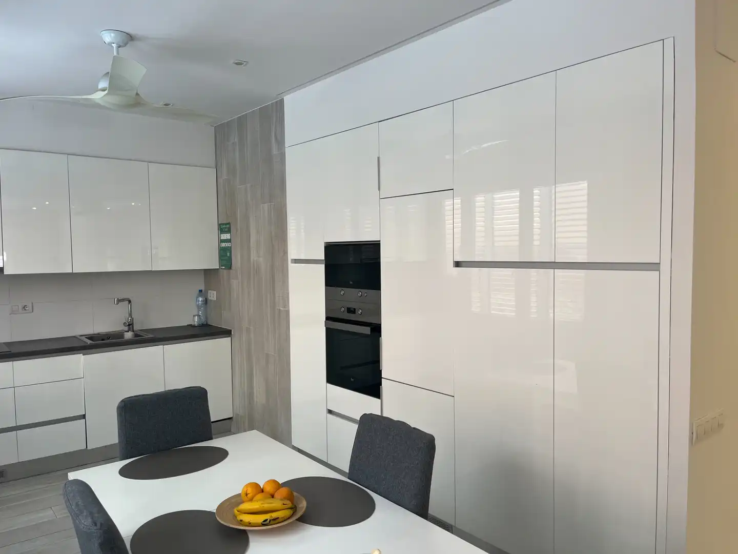 Cuina de Pis en venda en Barcelona amb Aire condicionat, Calefacció i Parquet