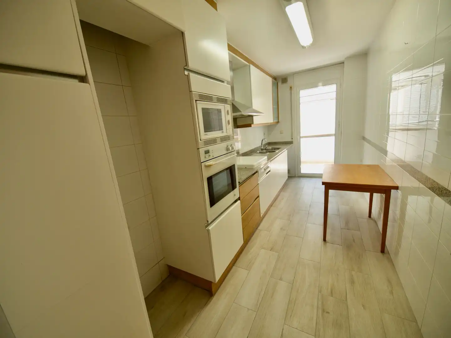 Cocina de Piso de alquiler en Terrassa con Calefacción, Terraza y Horno