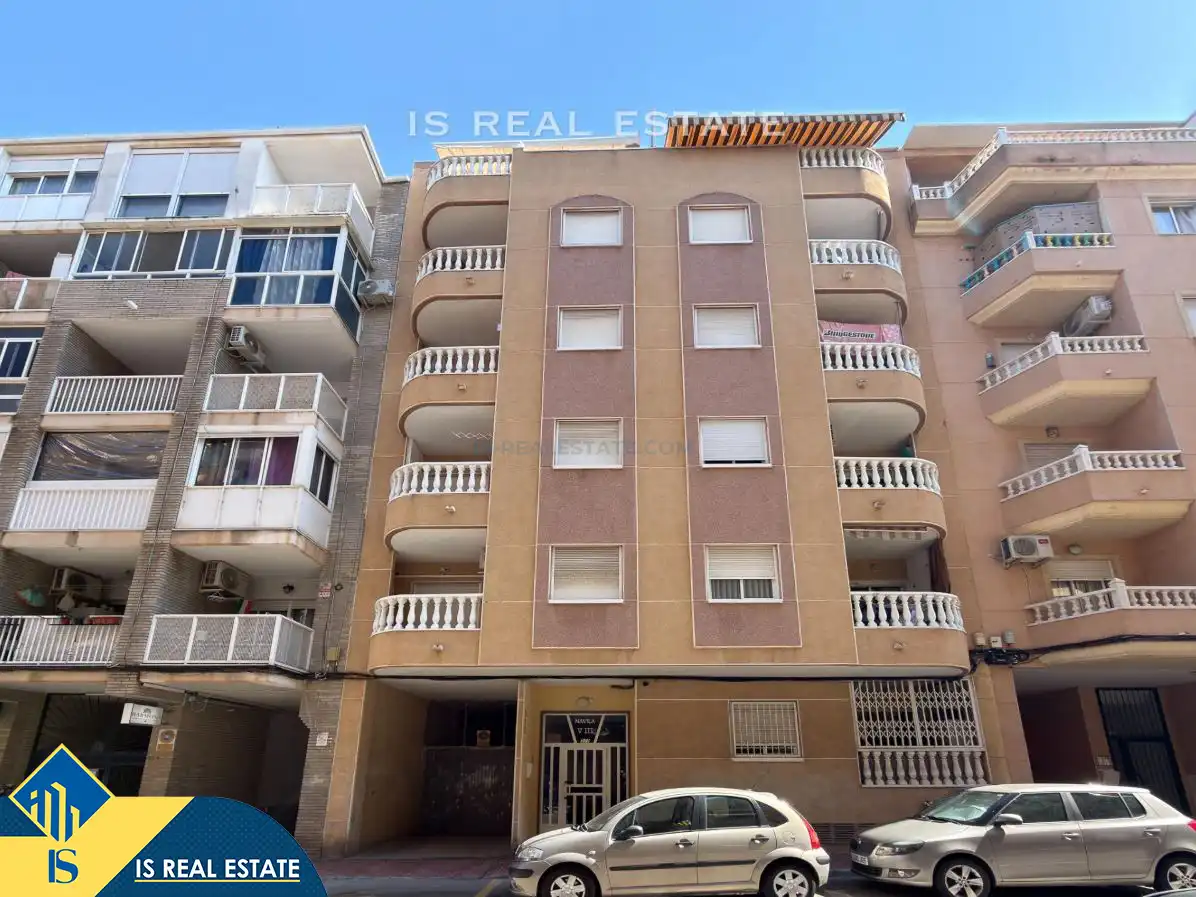 Exterior view of Study for sale in Torrevieja  with Heating, Terrace and Furnished