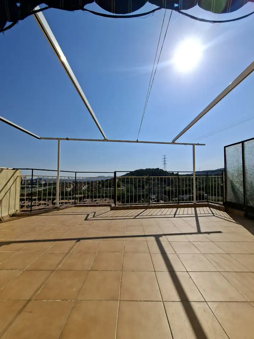 Terrasse von Dachboden zum Verkauf in Badalona mit Klimaanlage, Heizung und Terrasse