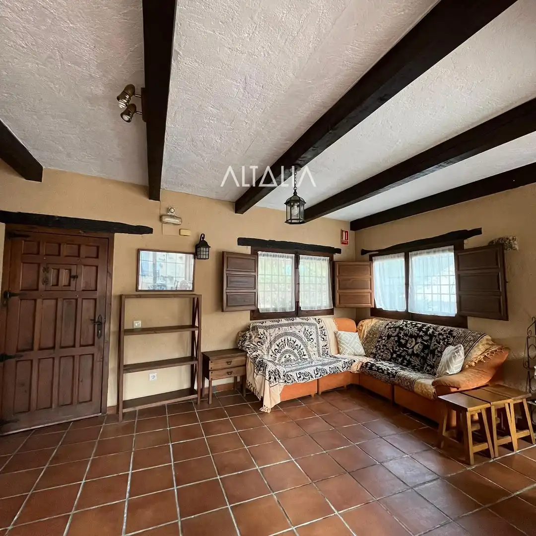 Sala de estar de Casa o chalet en venta en Villar de Olalla con Terraza y Amueblado
