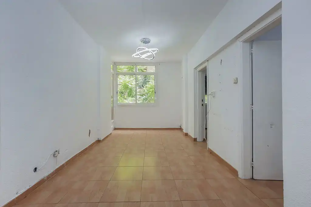 Piso en venta en C/ Cardenal Tedeschini, imagen 2