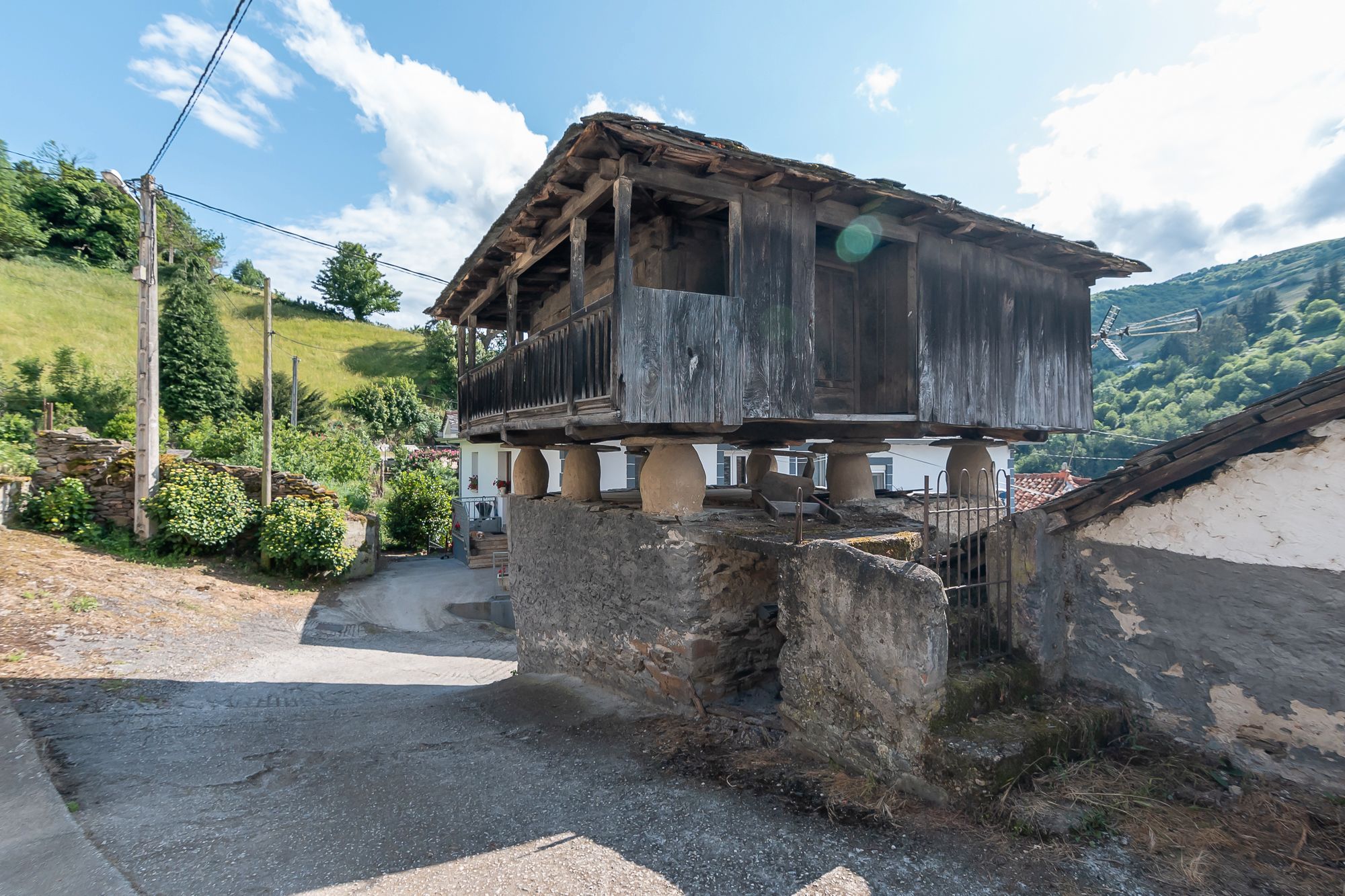 Vista exterior de Finca rústica en venda en Cangas del Narcea