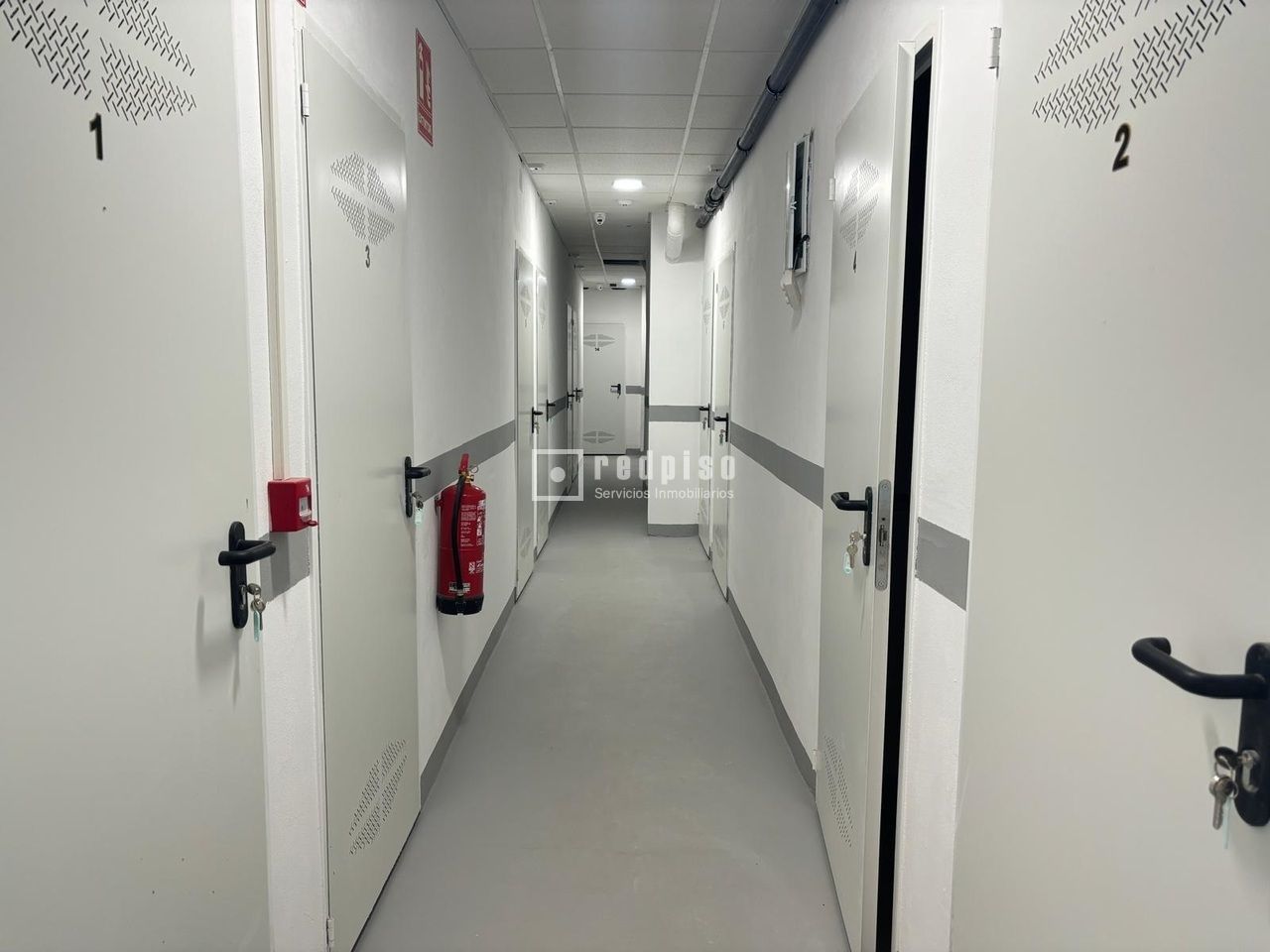 Box room for sale in  Valencia Capital