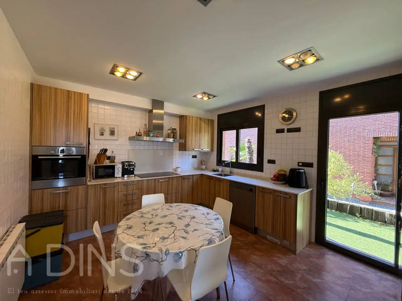 House for sale in Avenida Castillo de Montbuí, imagen 28
