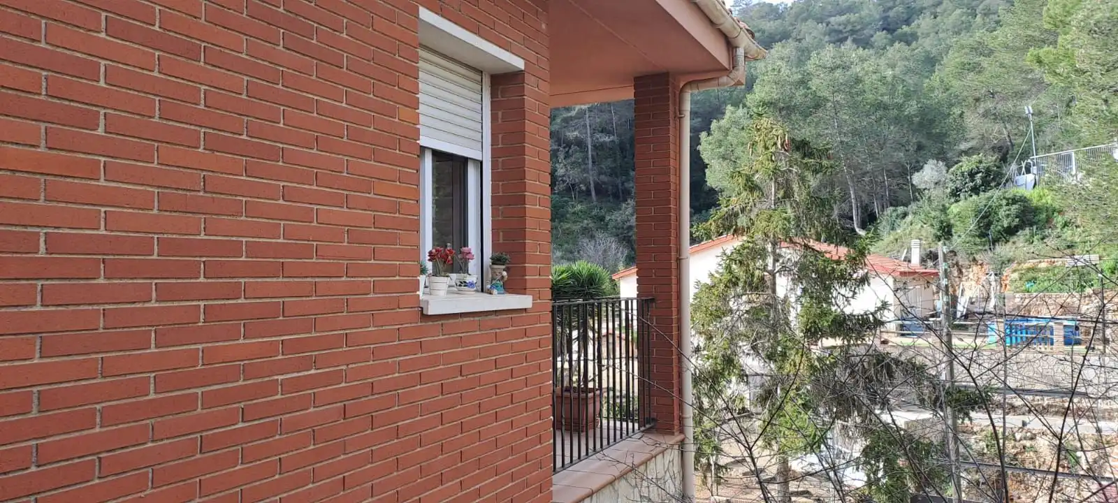 Vista exterior de Casa o chalet en venta en Vallirana con Aire acondicionado, Calefacción y Terraza