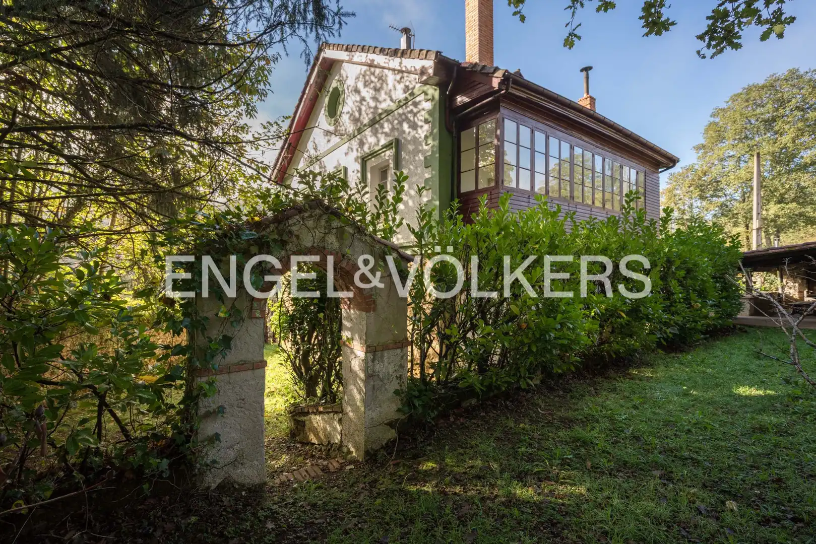 Vista exterior de Casa o chalet en venta en Nava, Asturias