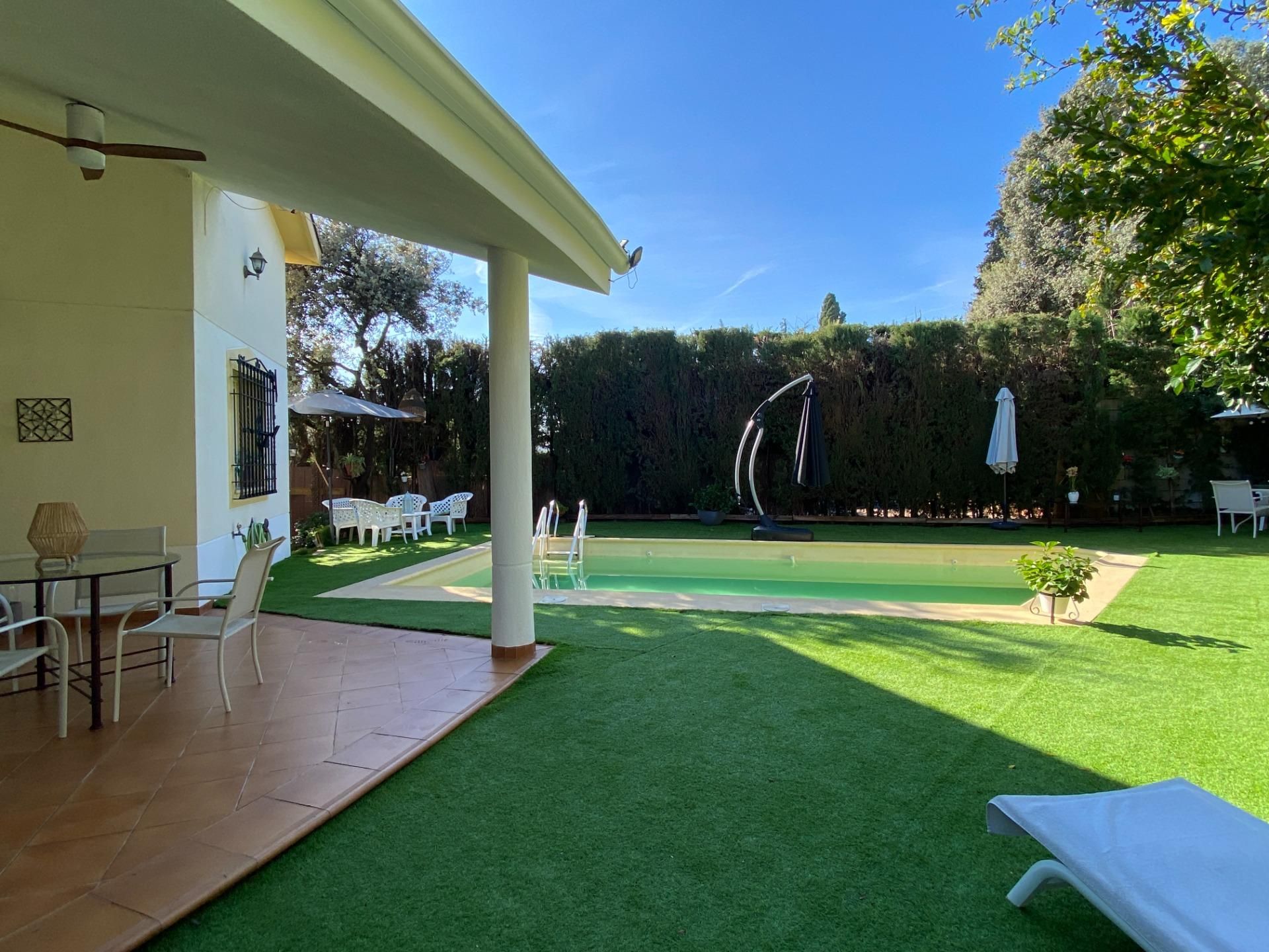 Garden of House or chalet for sale in  Córdoba Capital  with Air Conditioner, Private garden and Storage room