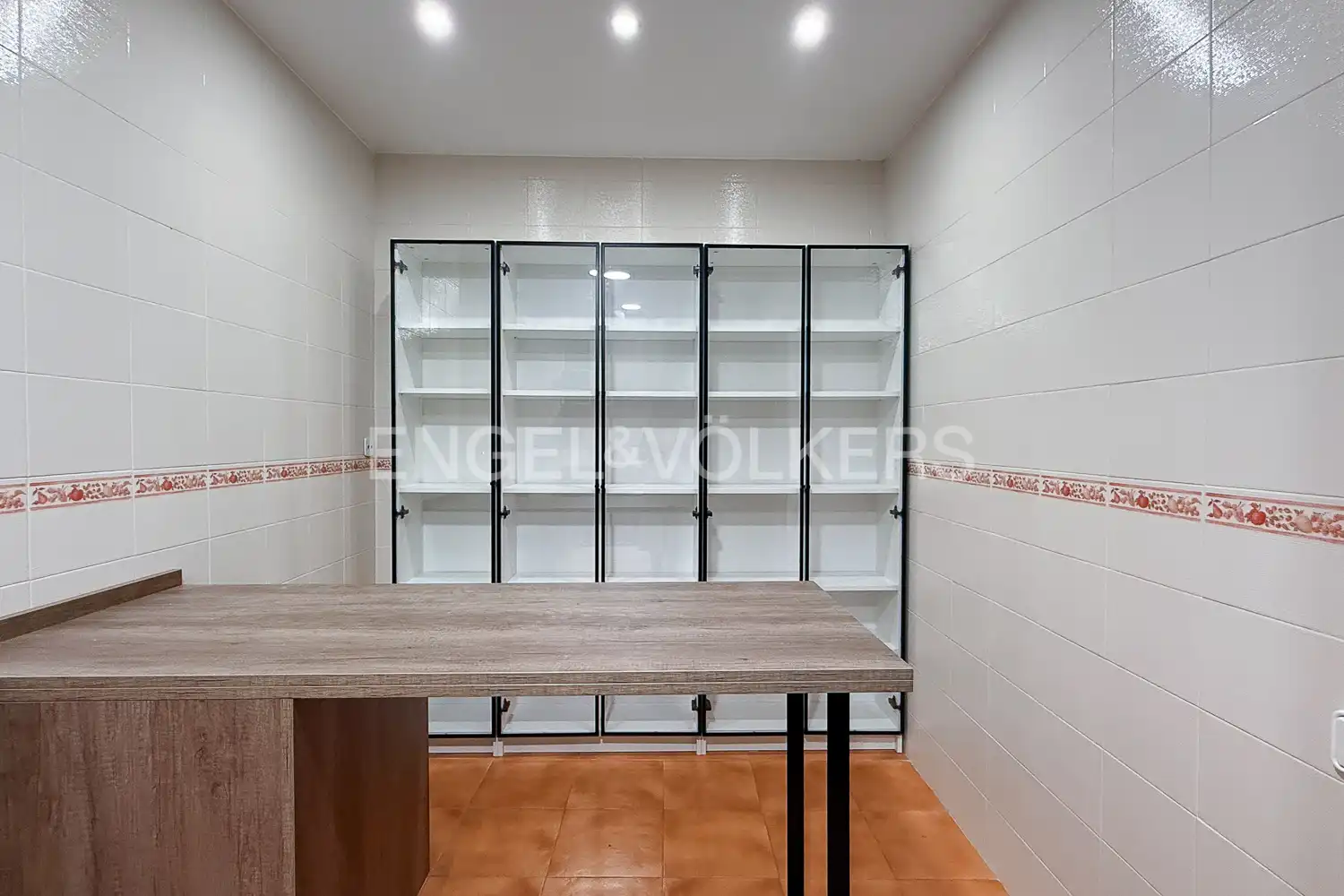 Wohnung zur Miete in Valencia mit Klimaanlage, Heizung und Terrasse