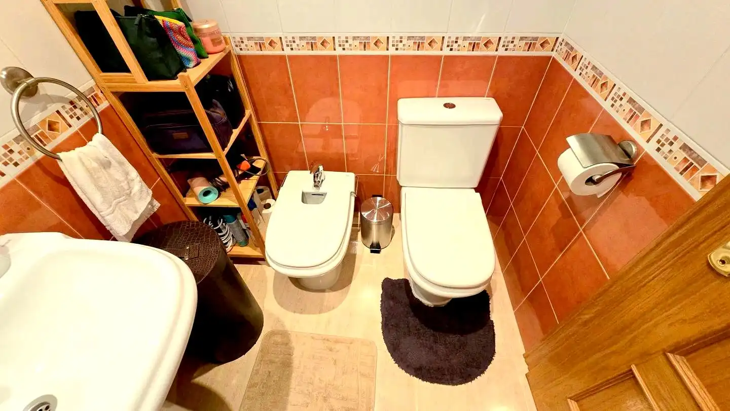Badezimmer von Maisonette zum Verkauf in Gandia mit Klimaanlage, Terrasse und Abstellraum