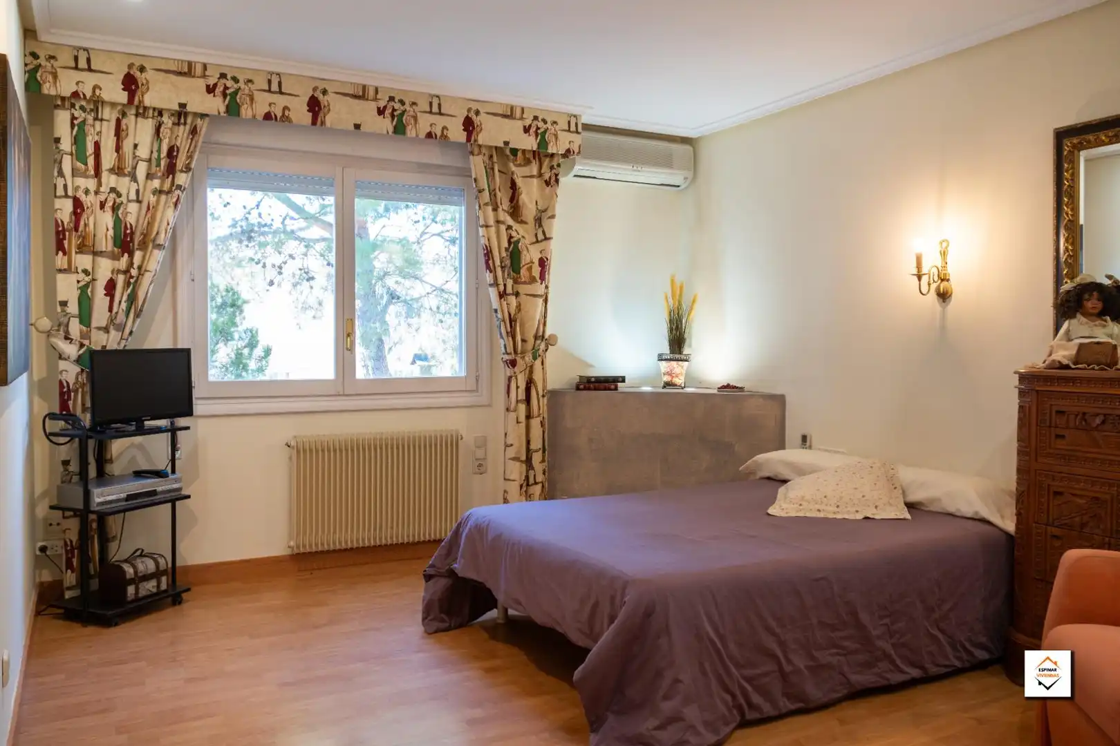 Bedroom of Houses for sale in Zaragoza  with Air Conditioner, Heating and Private garden