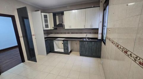 Foto 5 de Apartamento en venta en Kalero - Basozelai, Basauri