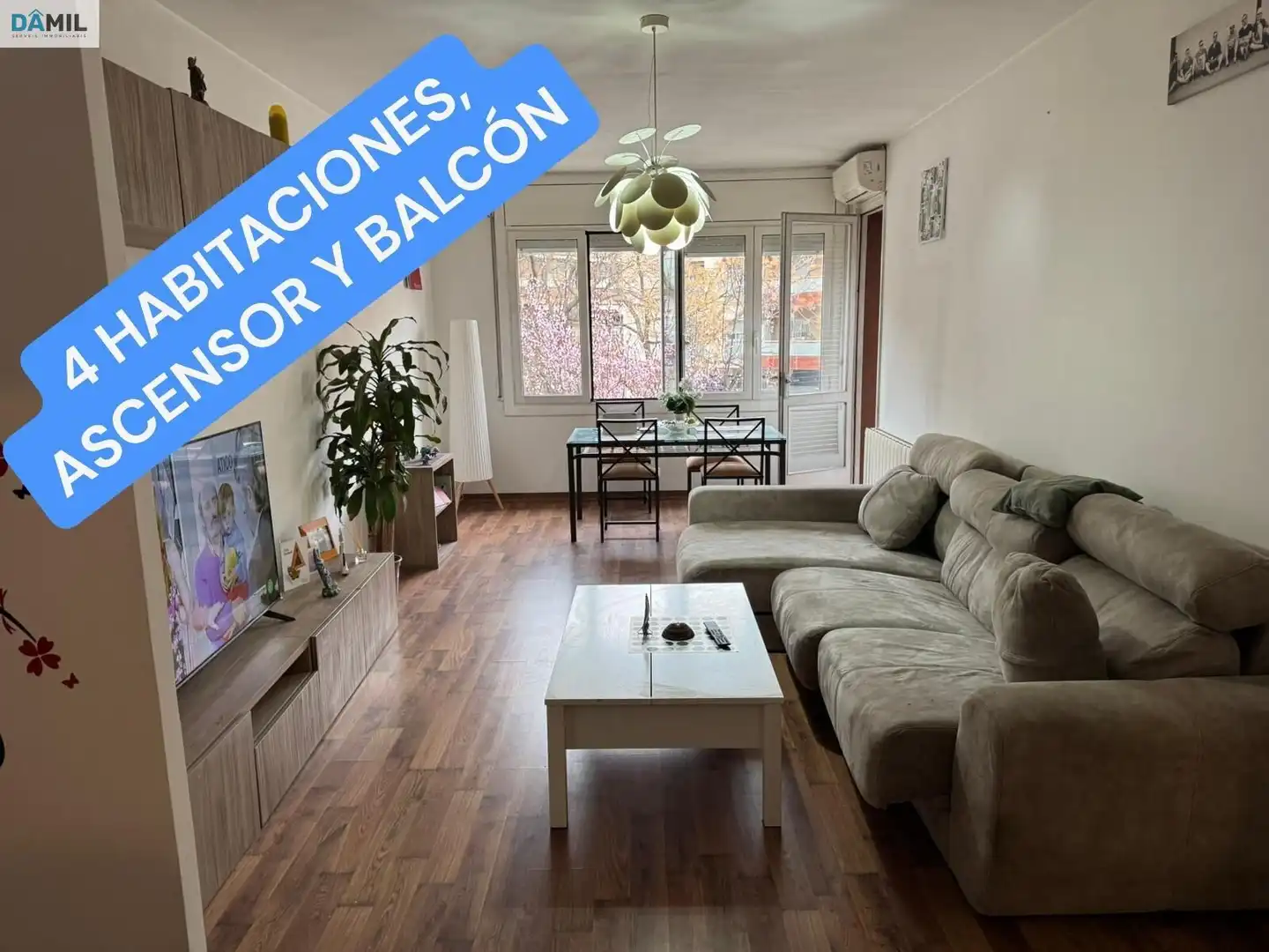 Wohnzimmer von Wohnung zum Verkauf in Terrassa mit Klimaanlage, Heizung und Parkett