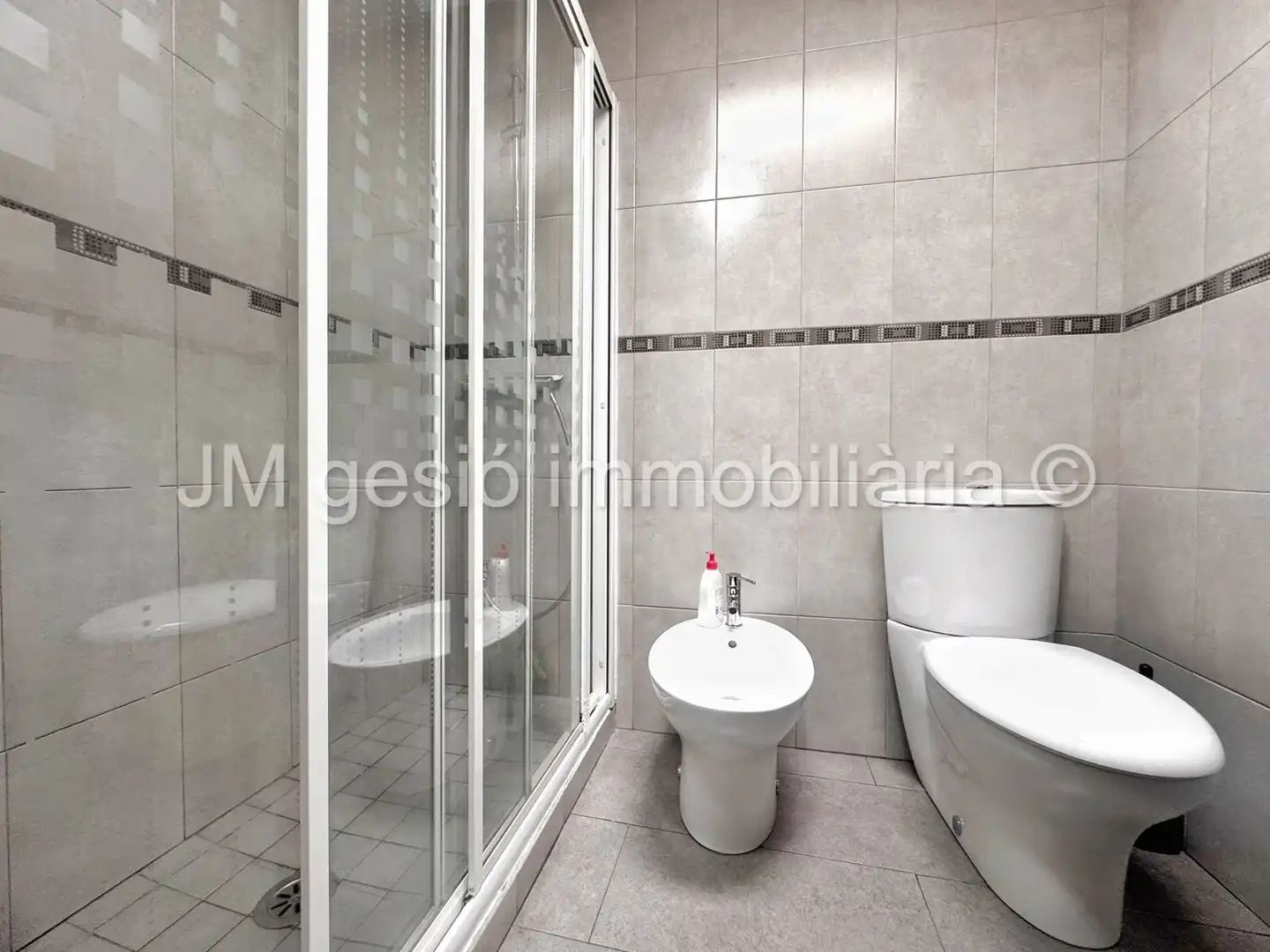 Bathroom of Houses for sale in Terrassa  with Air Conditioner, Heating and Terrace