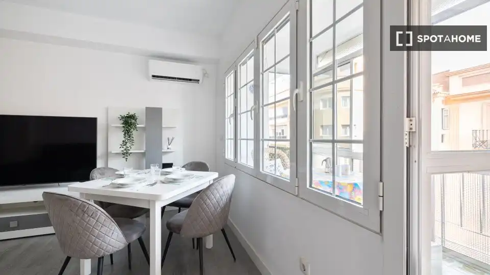 Esszimmer von Wohnungen zur untervermieten in Málaga mit Klimaanlage, Terrasse und Möbliert