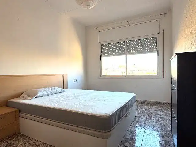 Dormitori de Pis en venda en Sant Boi de Llobregat amb Aire condicionat i Calefacció