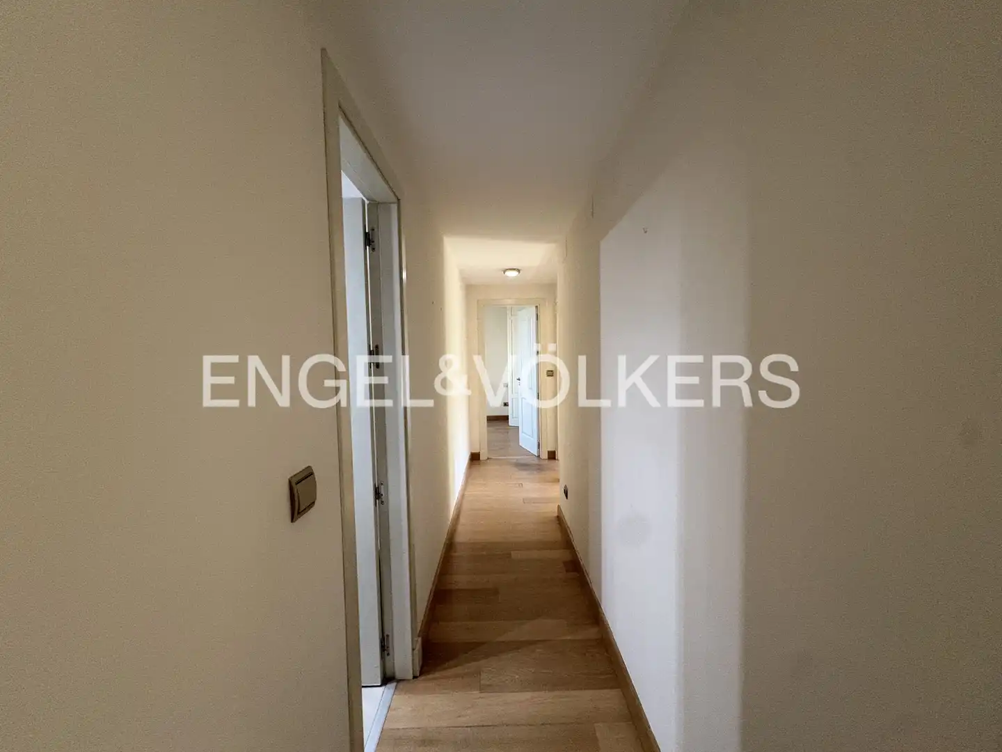 Flat for rent in Sevilla  with Air Conditioner, Heating and Private garden