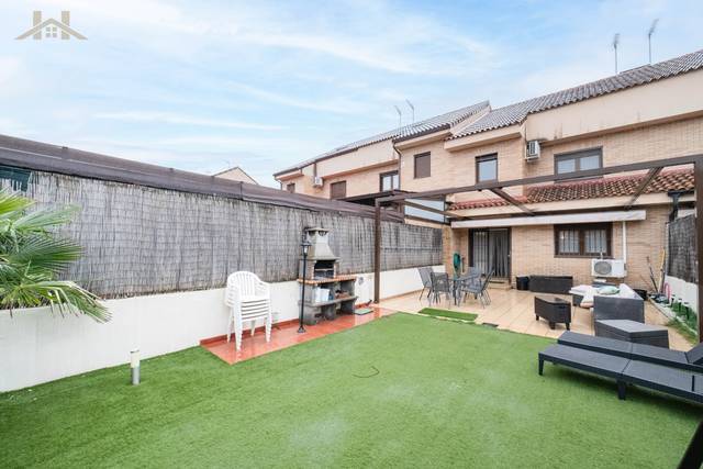 Casa adosada en Venta en Avenida del Pinar, 49 en La Dehesa - El Pinar