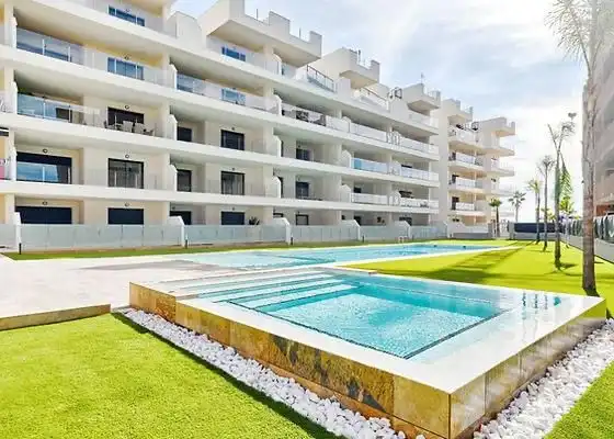 Maison avec piscine à vendre à Roda