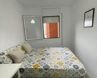 Bedroom of Flat to share in  Barcelona Capital  with Washing machine