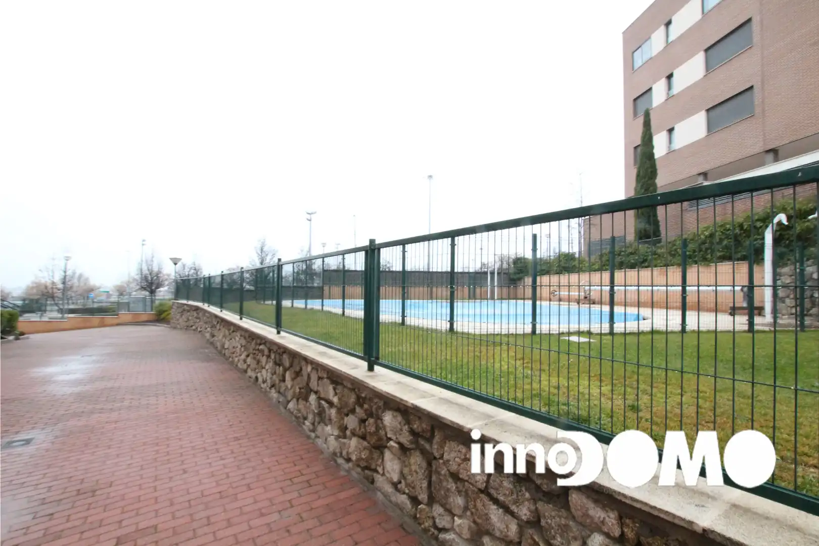 Piscina de Piso en venta en Colmenar Viejo con Calefacción, Trastero y Alarma
