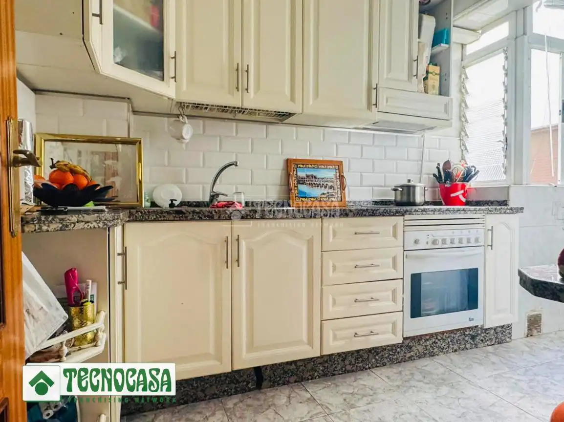 Cocina de Piso en venta en Córdoba con Aire acondicionado y Balcón