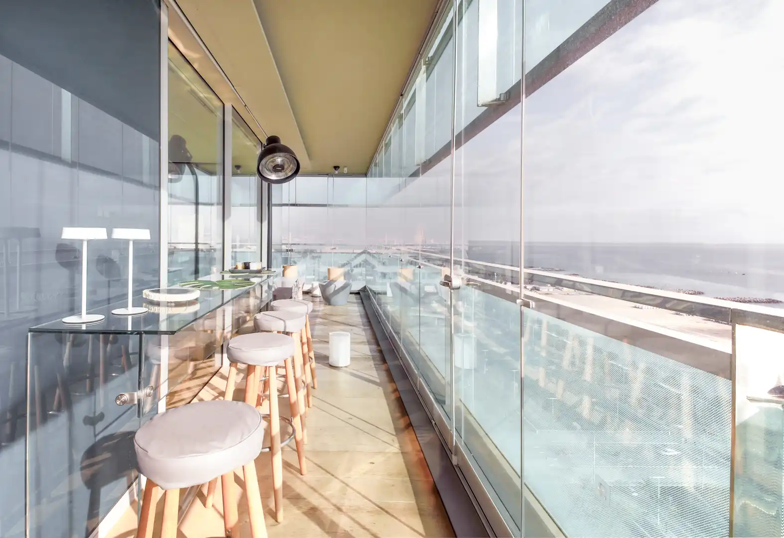 Terrasse von Wohnungen zum Verkauf in Barcelona mit Klimaanlage, Terrasse und Schwimmbad