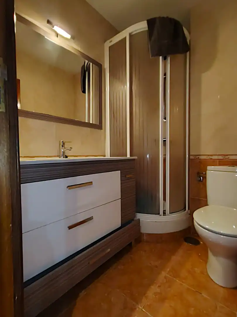 Baño de Piso en venta en Getafe con Aire acondicionado, Calefacción y Terraza