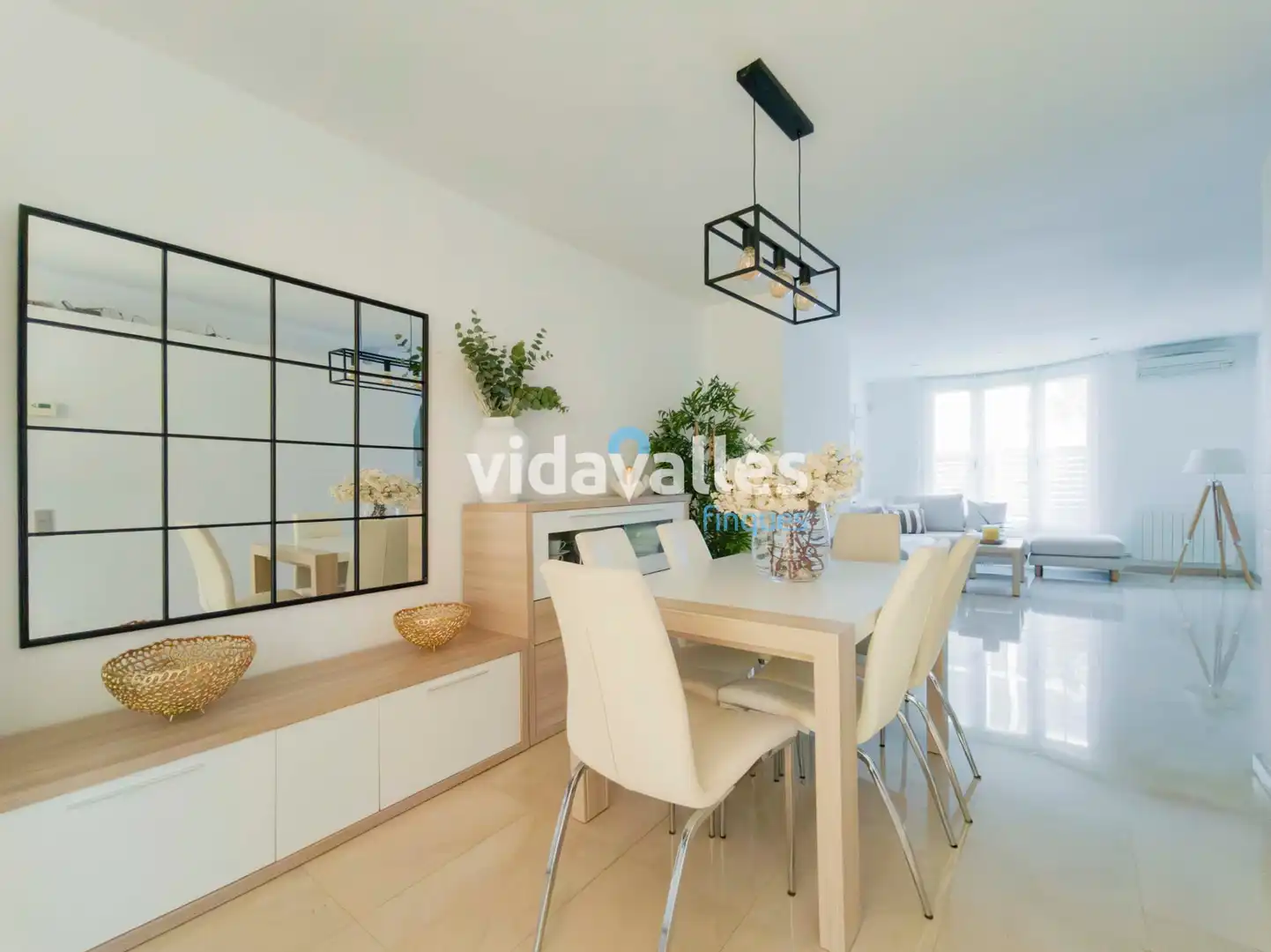 Habitación de Casa adosada en venta en Premià de Mar con Aire acondicionado, Calefacción y Jardín privado