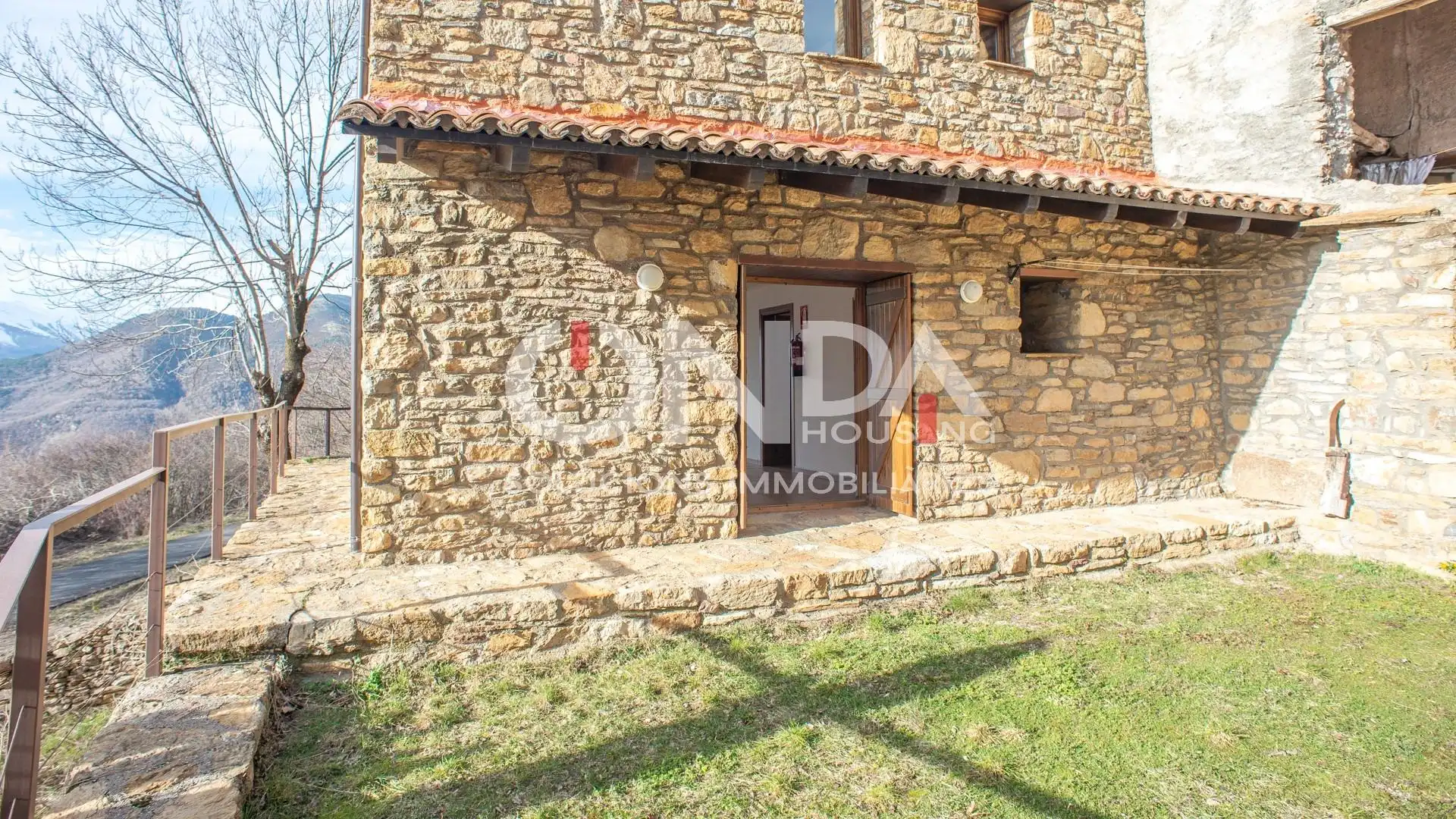 Exterior view of Houses for sale in El Pont de Suert  with Heating, Private garden and Furnished