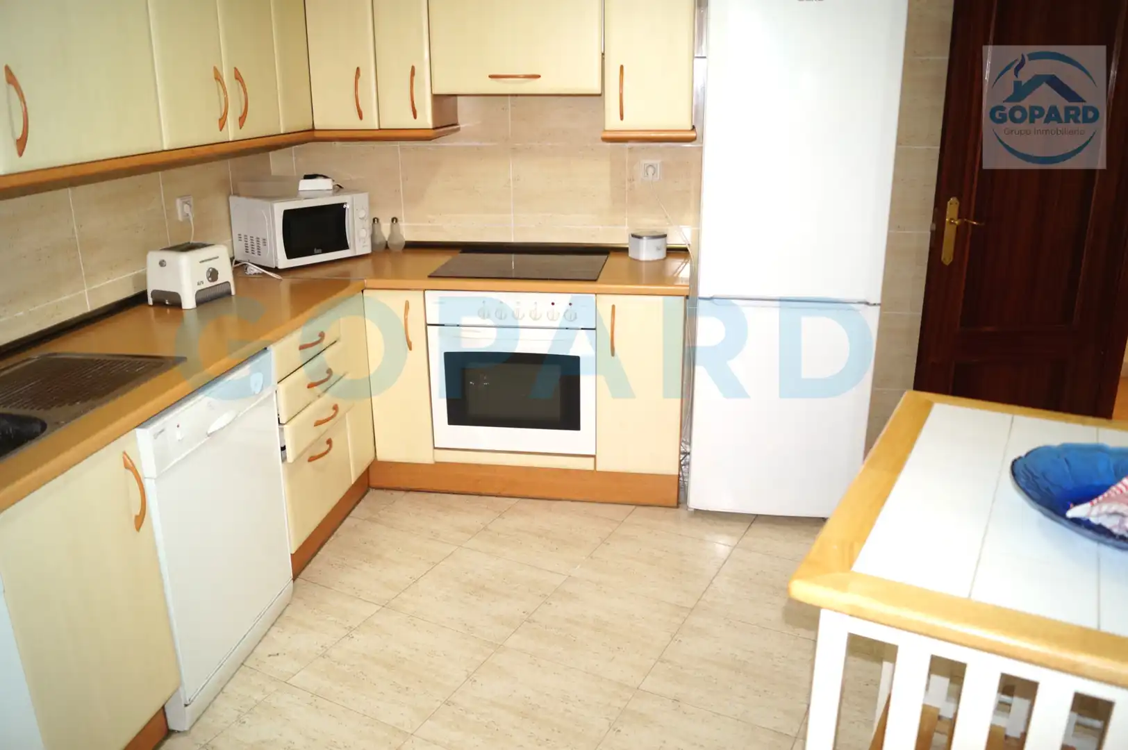 Cocina de Piso en venta en Villanueva de la Cañada con Calefacción, Trastero y Amueblado