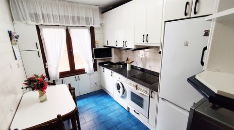 Foto 2 de Piso en venta en Gernikako Arbola Etorbidea, Bagatza - San Vicente, Barakaldo