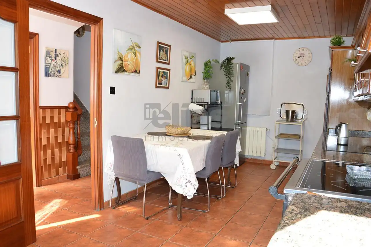 Kitchen of Houses for sale in Cabana de Bergantiños  with Heating and Private garden
