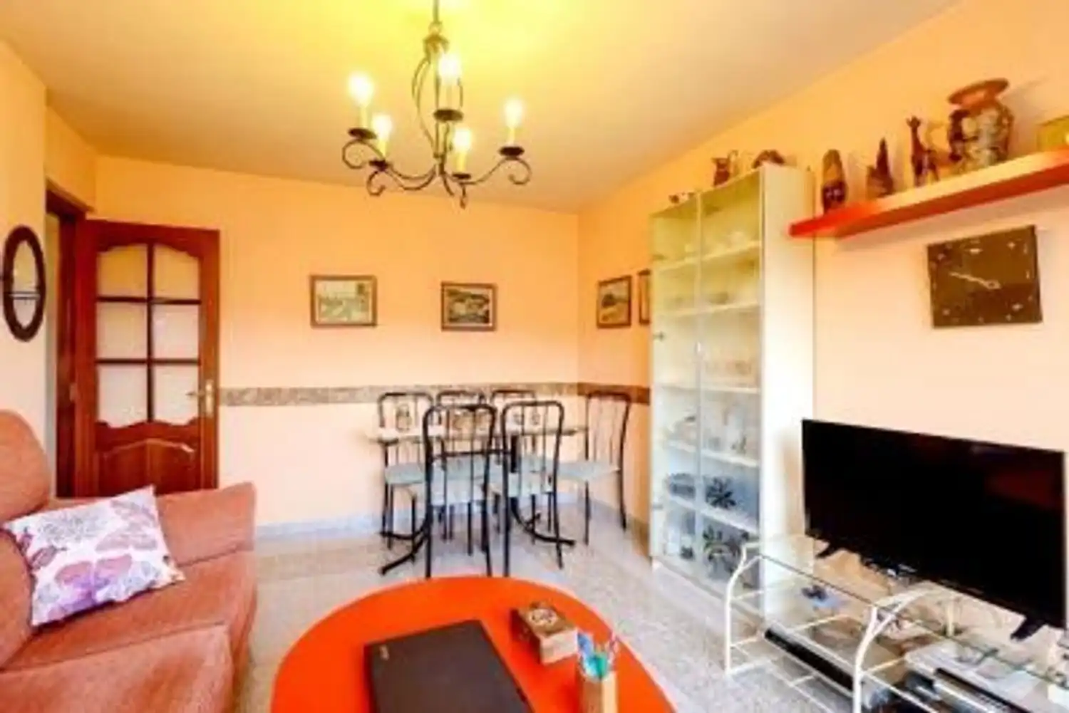 Living room of Houses for sale in Bimenes  with Heating, Private garden and Parquet flooring