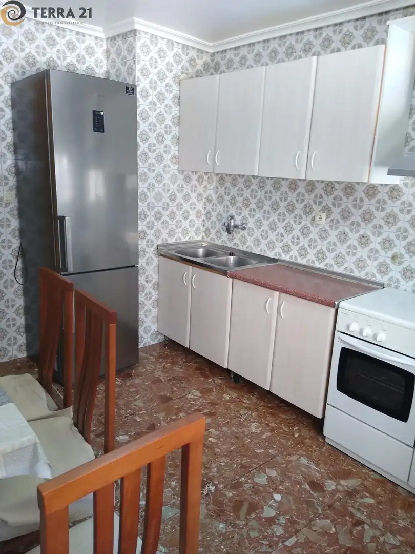 Cocina de Piso de alquiler en Jaén con Calefacción, Terraza y Piscina comunitaria