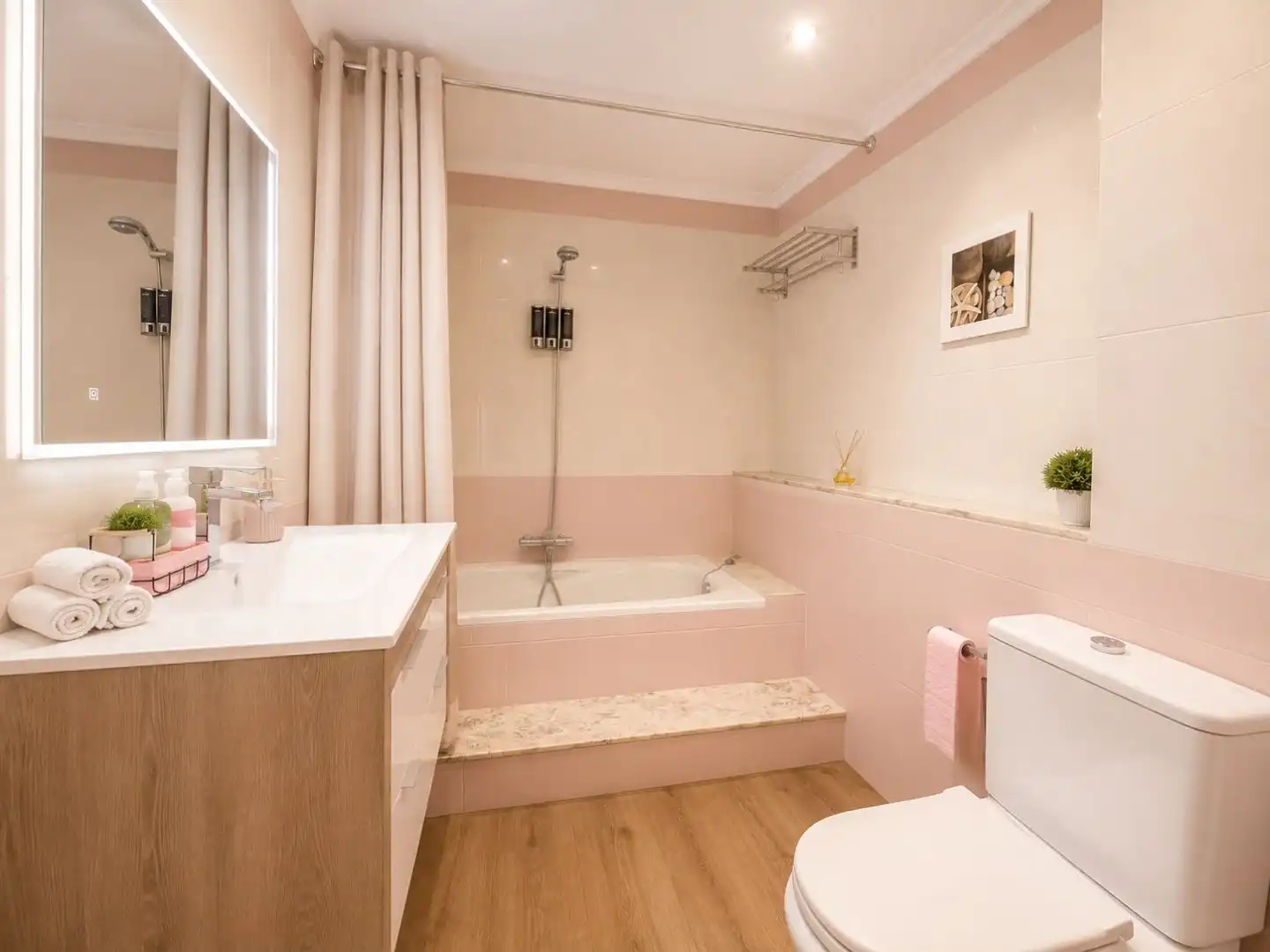 Bathroom of Flat for share in Meliana, Valencia