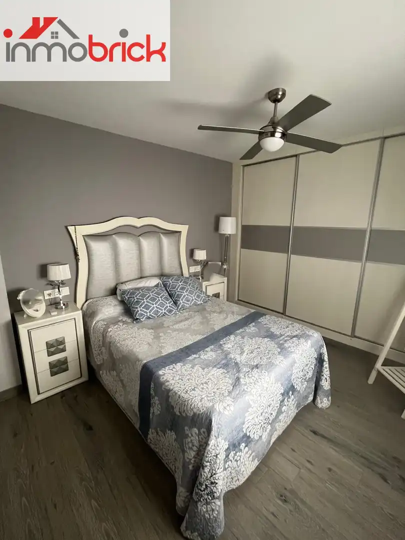 Habitación de Piso en venta en Lucena con Aire acondicionado