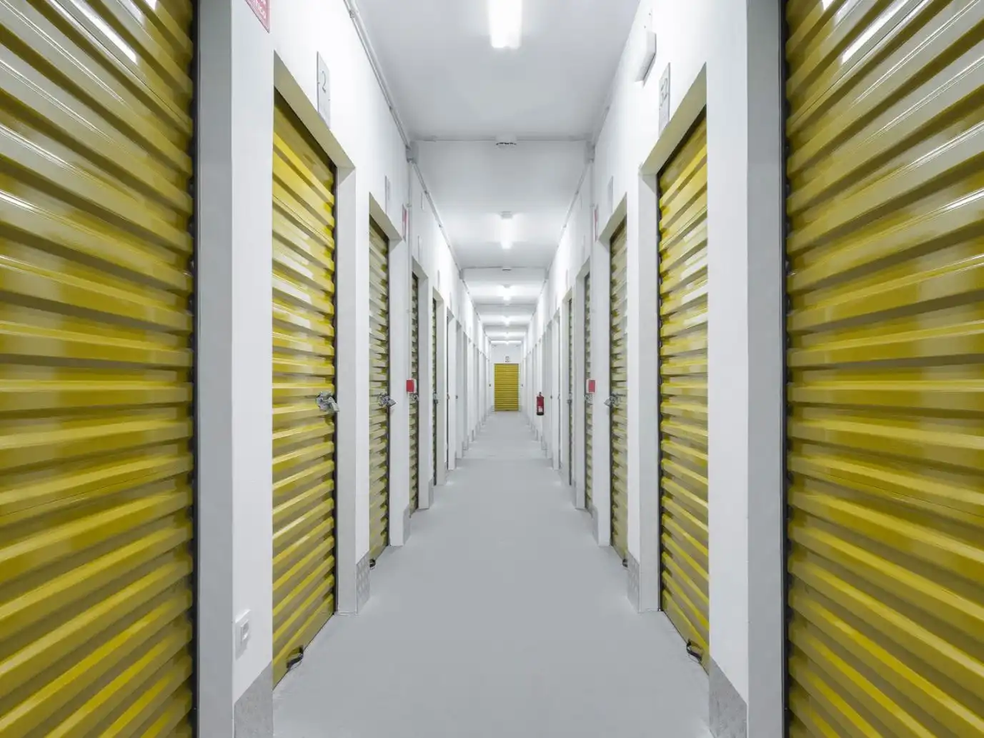 Storage room for rent in Madrid  with Alarm
