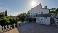 Vista exterior de Casa o xalet en venda en Corbera de Llobregat amb Aire condicionat, Calefacció i Jardí privat